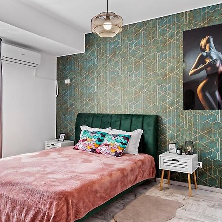 בוקרשט Cozy Special City Center - Old Town Apartment With Terrace מראה חיצוני תמונה