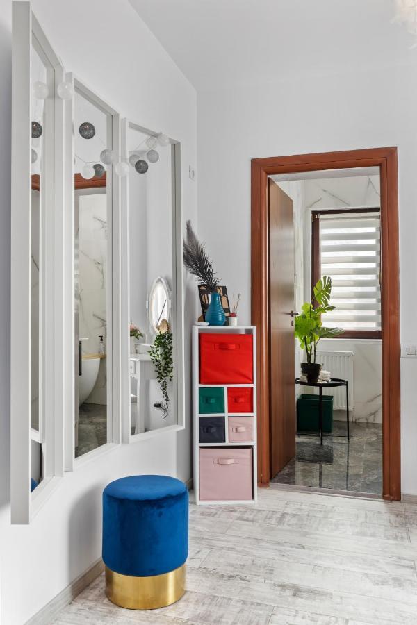בוקרשט Cozy Special City Center - Old Town Apartment With Terrace מראה חיצוני תמונה