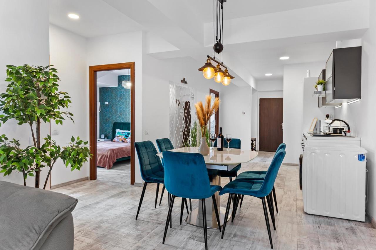 בוקרשט Cozy Special City Center - Old Town Apartment With Terrace מראה חיצוני תמונה