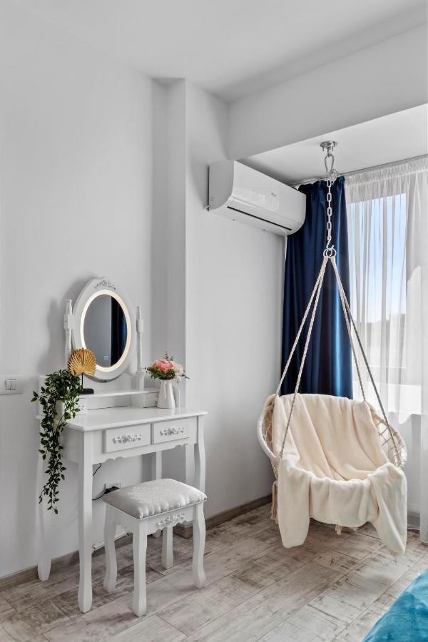 בוקרשט Cozy Special City Center - Old Town Apartment With Terrace מראה חיצוני תמונה